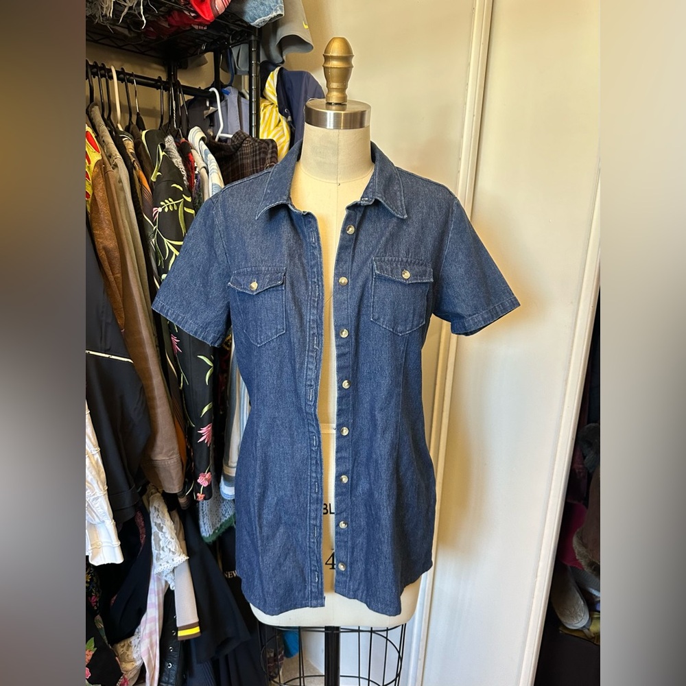 Ann Taylor Blue denim button up shirt